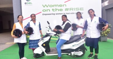 Mahindra Logistics Female e bike riders